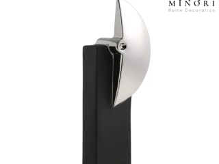 Tượng bán nguyệt là một trong những loại tượng decor trang trí đặc trưng của văn hoá Á Đông.