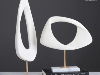 Tượng phi lê decor đã trở thành một phần không thể thiếu trong việc trang trí không gian sống hiện đại.